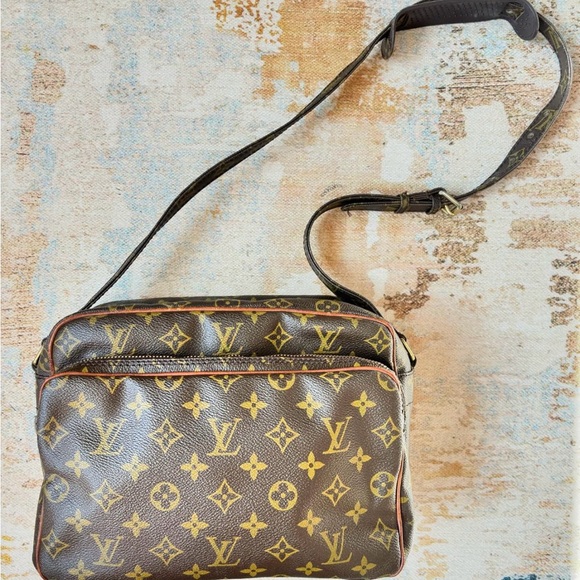 Louis Vuitton Handbags - Louis Vuitton Monogram Messenger Bag in Brown and Gold - Louis Vuitton Nile Bag
